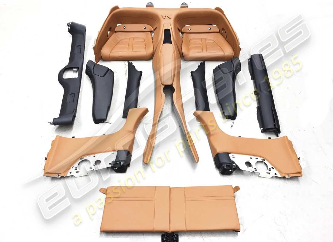 UTILISÉ Eurospares ENSEMBLE DE GARNITURE INTÉRIEURE CALIFORNIA T. NUMÉRO DE PIÈCE EAP1373863 (1)