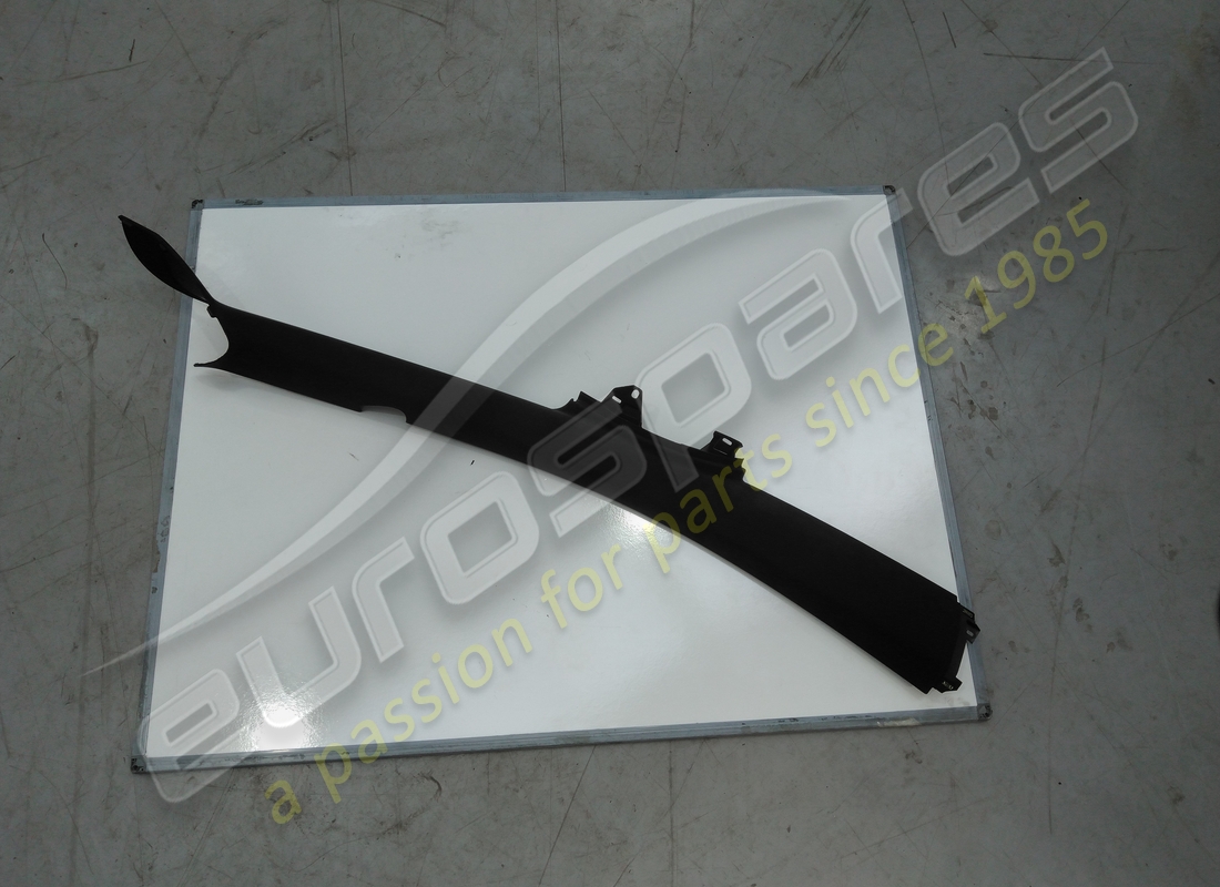 utilisé lamborghini panneau de garniture, pilier. numéro de pièce 4t0867234njr7 (1)