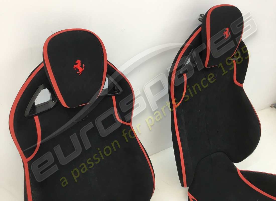 ferrari carbone des places reconditionné (grande taille). numéro de pièce 85888100pair (4)