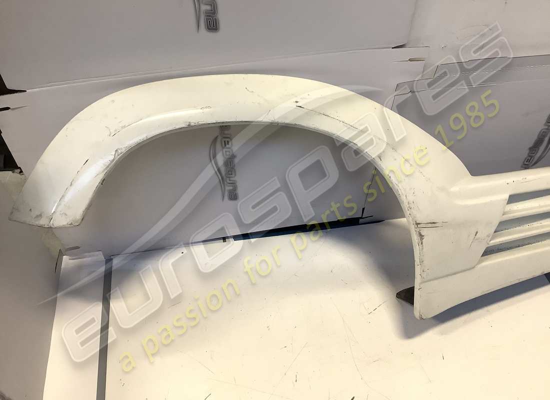 nouveau lamborghini couvercle extérieur de jupe droit. numéro de pièce 007010070 (5)