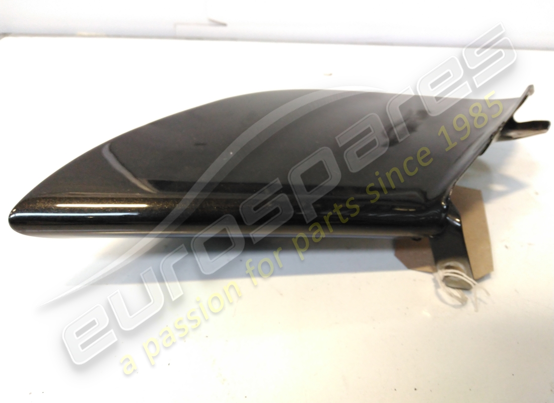 utilisé ferrari répartiteur de flux de flanque gauche. numéro de pièce 87029400 (2)