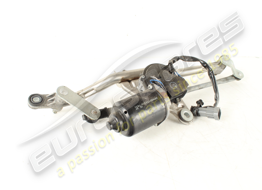 UTILISÉ FERRARI ENSEMBLE D'ESSUIE-GLACE COMPLET. NUMÉRO DE PIÈCE 82963900 (2) utilisé ferrari ensemble d'essuie-glace complet. numéro de pièce 82963900 (2)