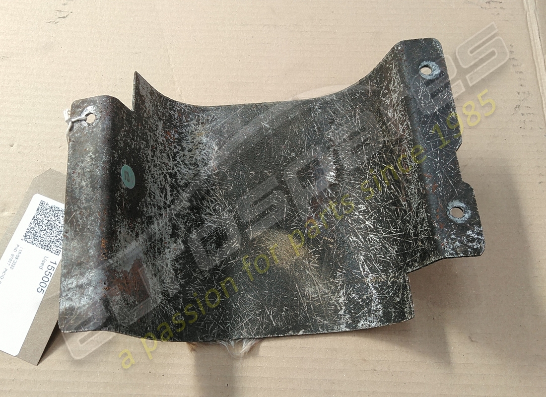 utilisé ferrari bouclier de protection. numéro de pièce 155005 (2)