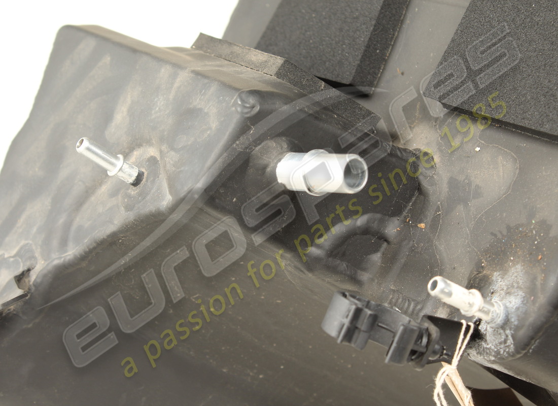 réservoir de carburant gauche ferrari utilisé avec bouchons et amortisseurs de peinture et de vibrations. numéro de pièce 326607 (3)