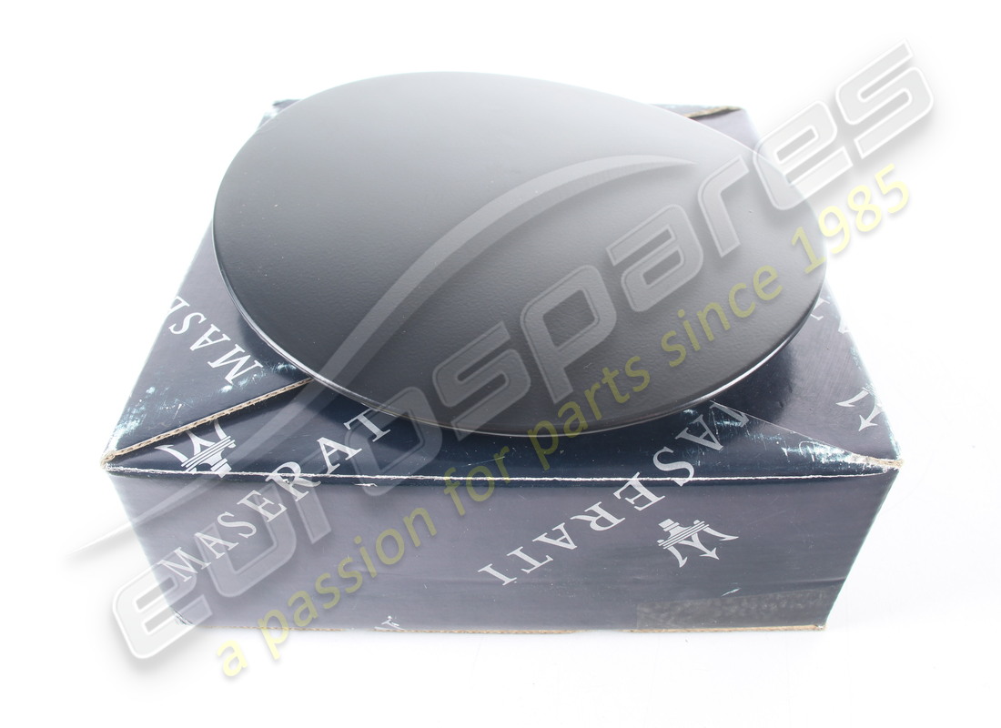 nouvelle porte de réservoir de carburant complète maserati. référence 67071500 (1)