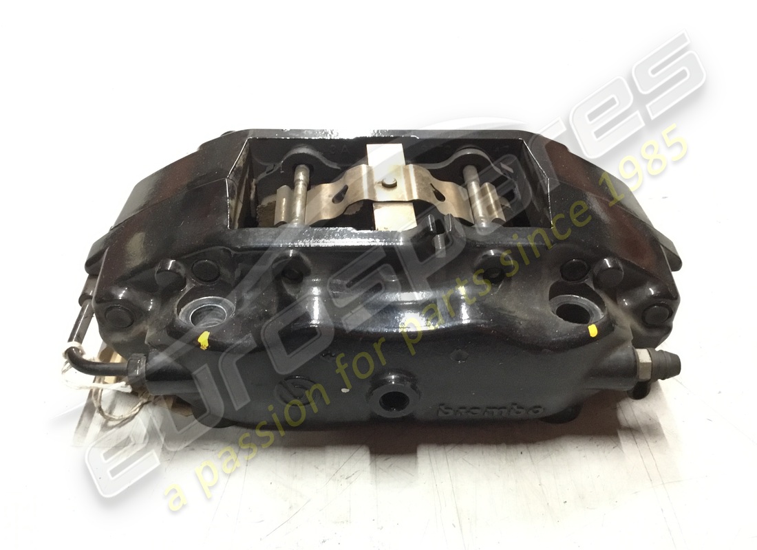 étriers de frein arrière droit d'occasion maserati p4 32. numéro de pièce 82102700 (2)