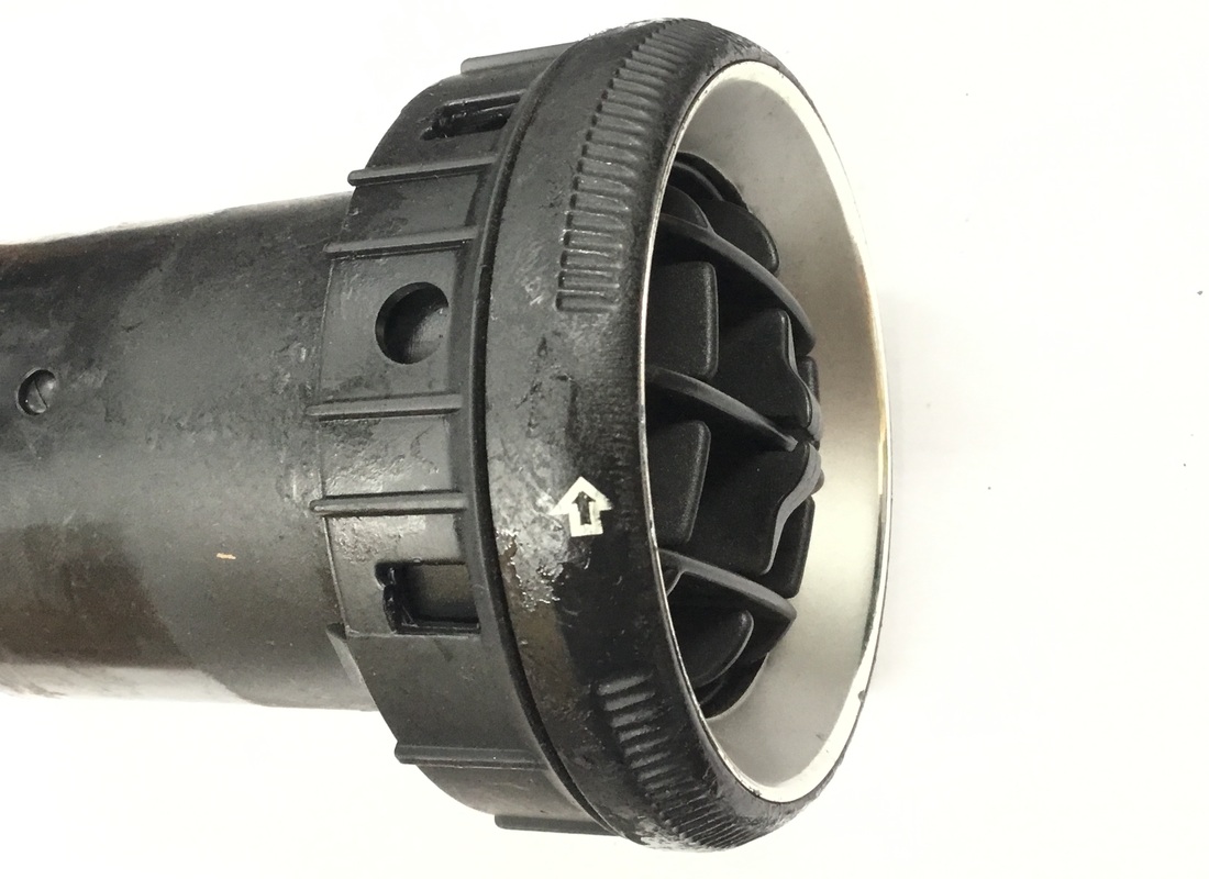 ouverture d'air utilisée ferrari. bague en argent. numéro de pièce 66845100 (4)