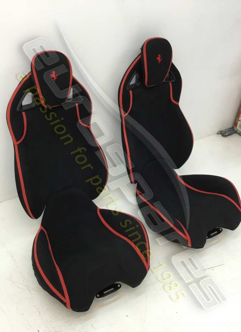 ferrari carbone des places reconditionné (grande taille). numéro de pièce 85888100pair (3)