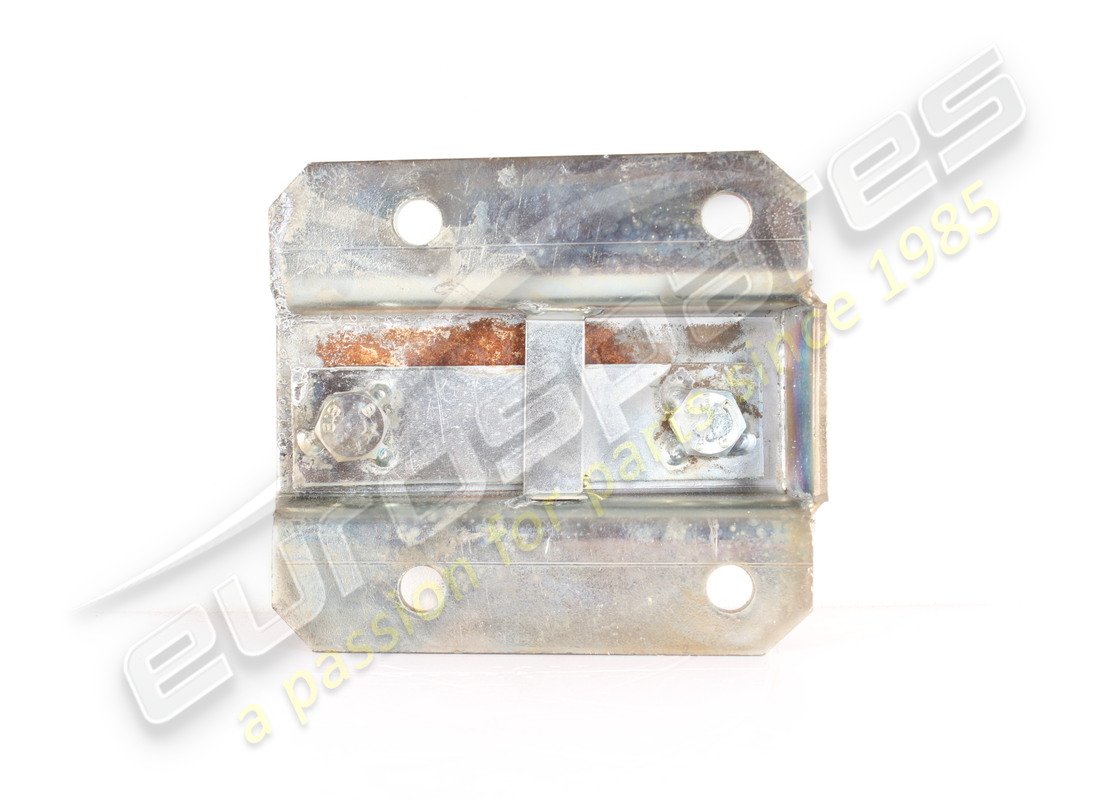 nouveau support ferrari. numéro de pièce 61970200 (2)