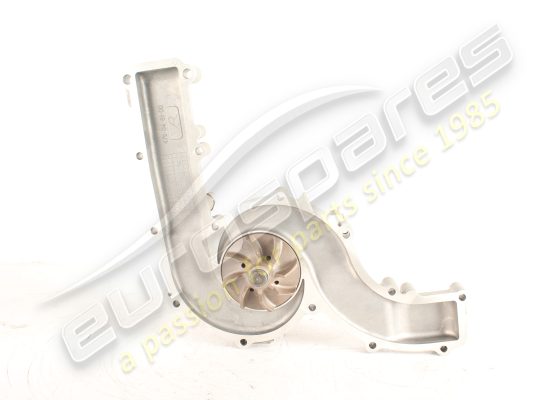 nouveau support de pompe à eau maserati. numéro de pièce 578045900 (2)