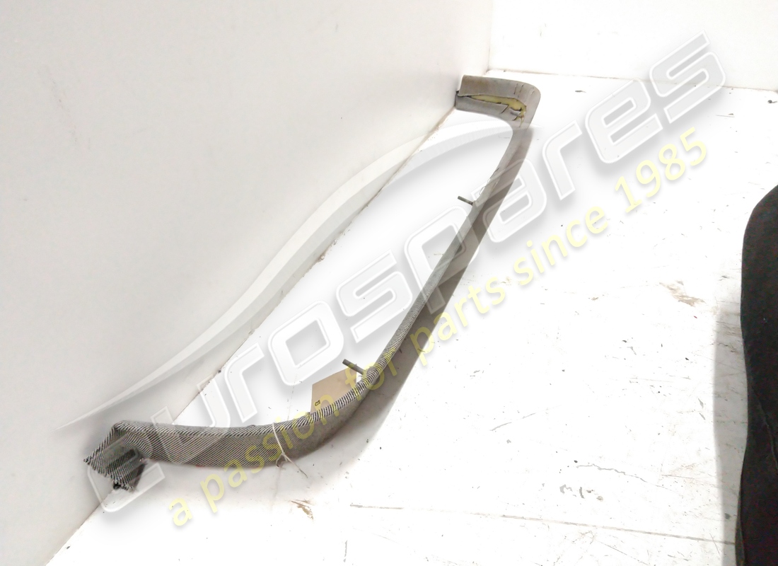 moulure ferrari utilisée. numéro de pièce 60997400 (2)