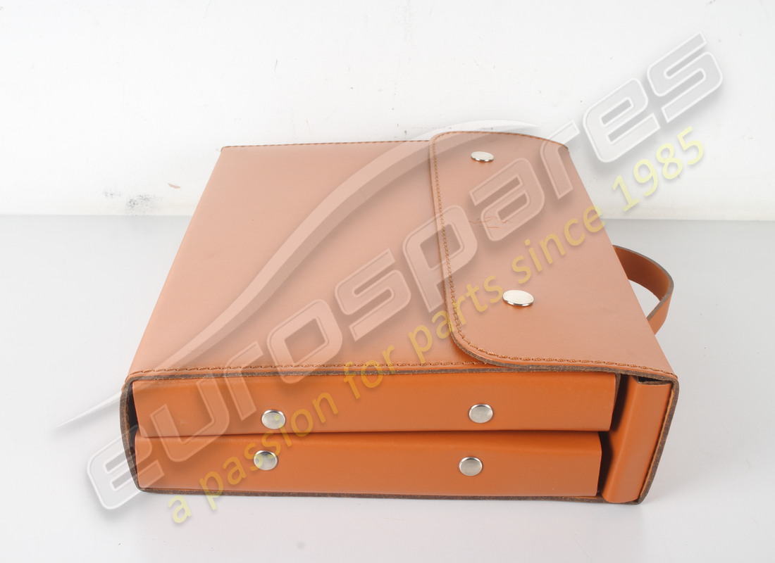 NOUVEAU SAC À OUTILS COMPLET FERRARI. NUMÉRO DE PIÈCE 182313 (2) nouveau sac à outils complet ferrari. numéro de pièce 182313 (2)