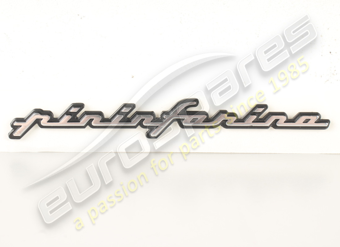 nouveau badge latéral ferrari pininfarina. numéro de pièce 64780500 (1)