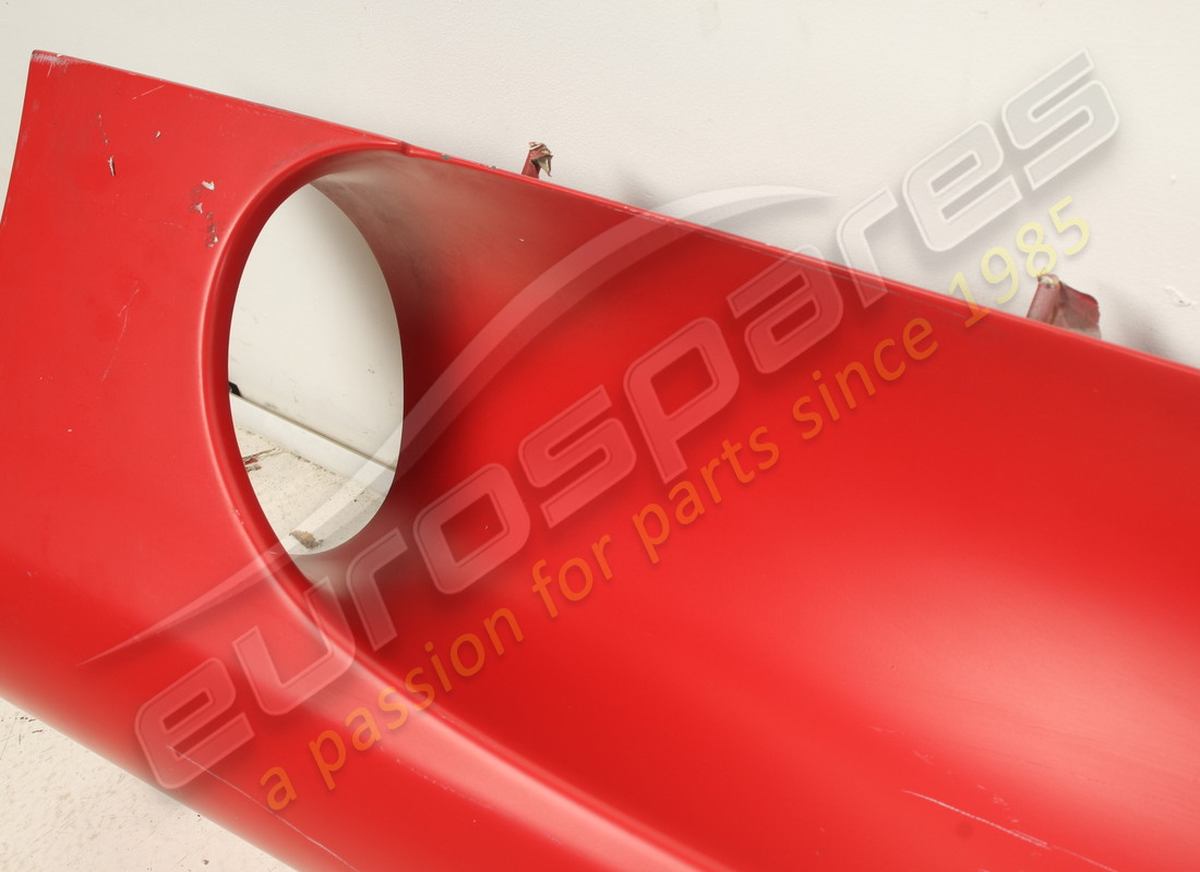 utilisé ferrari revêtement sous-porte droit. numéro de pièce 66099410 (5)