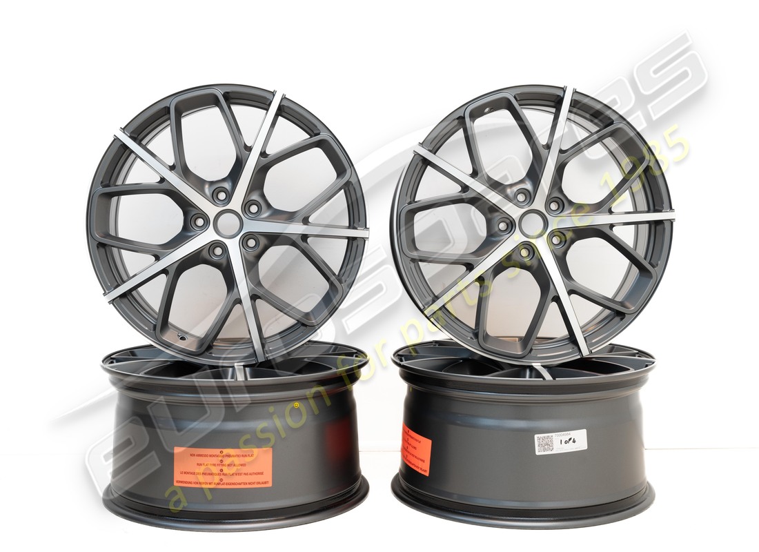 kit de jantes forgées au diamant neuf ferrari. numéro de pièce 70004984 (1)