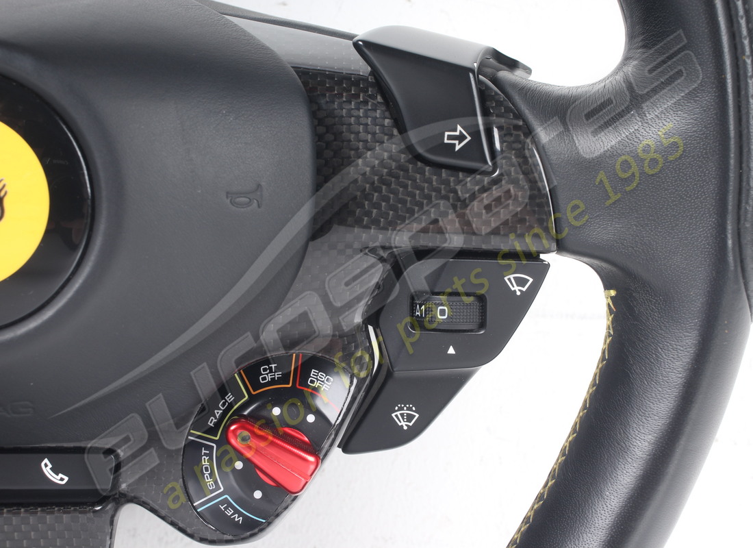 ferrari volant complet utilisé. numéro de pièce 337540 (5)