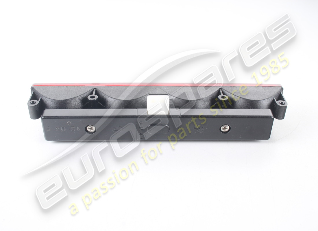nouveau maserati feu stop centr. sur par. arrière. numéro de pièce 373100132 (2)