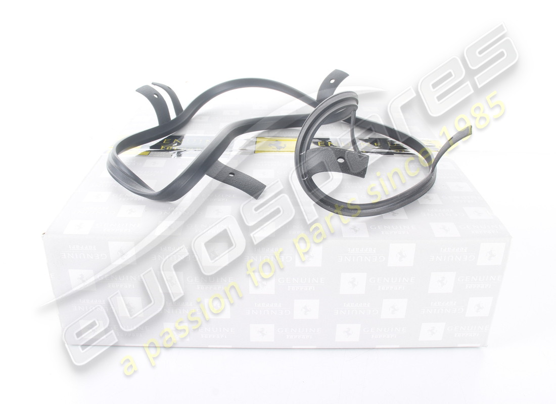 nouveau joint ferrari pour phare gauche. numéro de pièce 185377 (1)