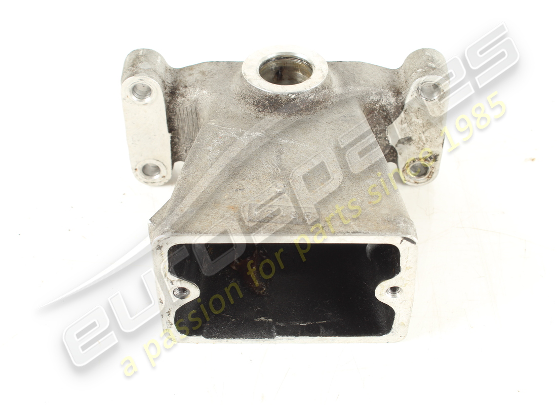 FERRARI CARTER DE BOÎTE DE VITESSES UTILISÉ. NUMÉRO DE PIÈCE 105438 (2) ferrari carter de boîte de vitesses utilisé. numéro de pièce 105438 (2)