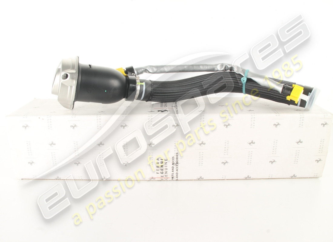 nouveau ferrari goulotte de remplissage de carburant complète. numéro de pièce 312986 (1)