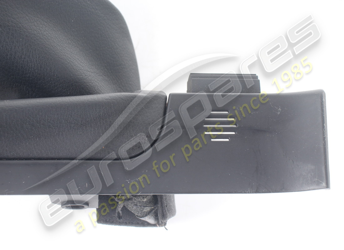 COUVERCLE DE BIELLE DE DIRECTION D'OCCASION MASERATI. NUMÉRO DE PIÈCE 69992300 (3) couvercle de bielle de direction d'occasion maserati. numéro de pièce 69992300 (3)