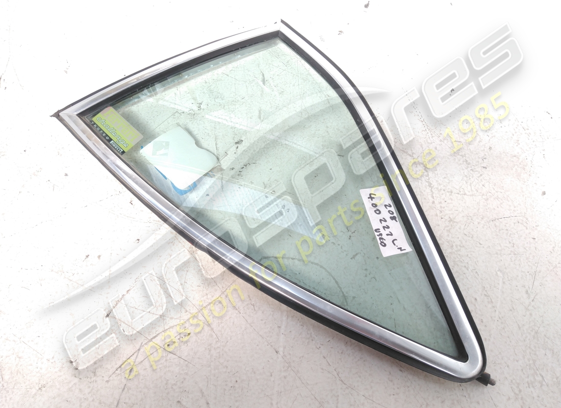 nouveau ferrari verre de feu de côte arrière gauche transparent. numéro de pièce 400227 (1)