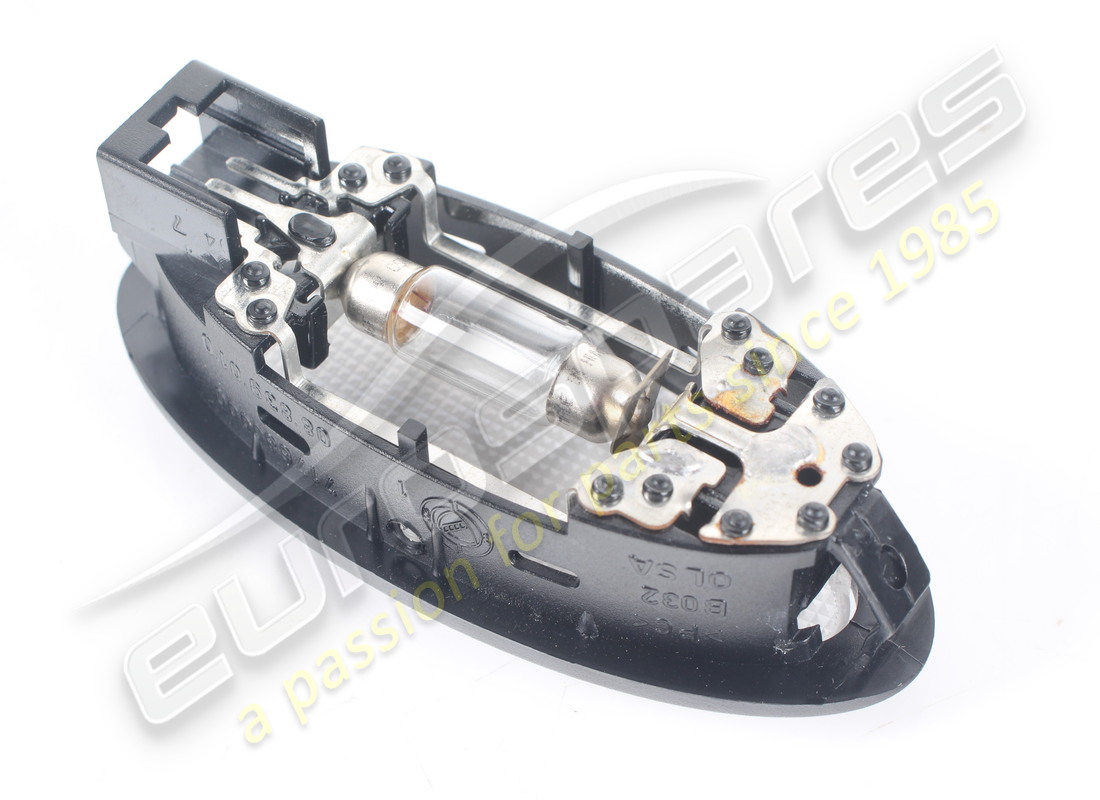 lampe dôme maserati utilisée. numéro de pièce 67094700 (2)