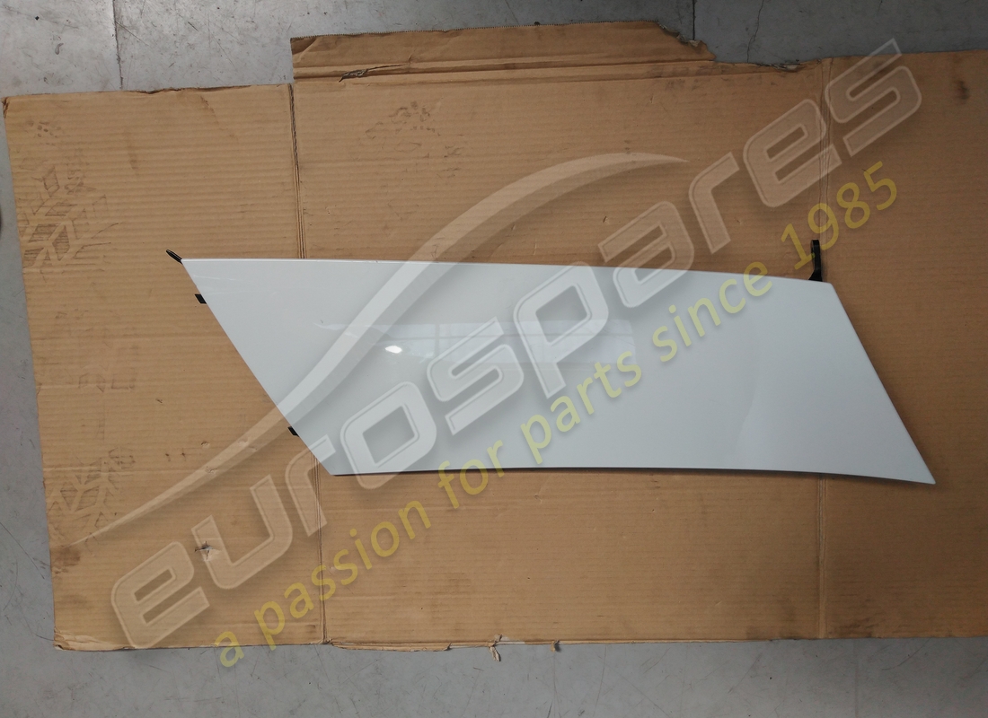 UTILISÉ Lamborghini SUPPORT, SPOILER . NUMÉRO DE PIÈCE 4T8827993 (1)