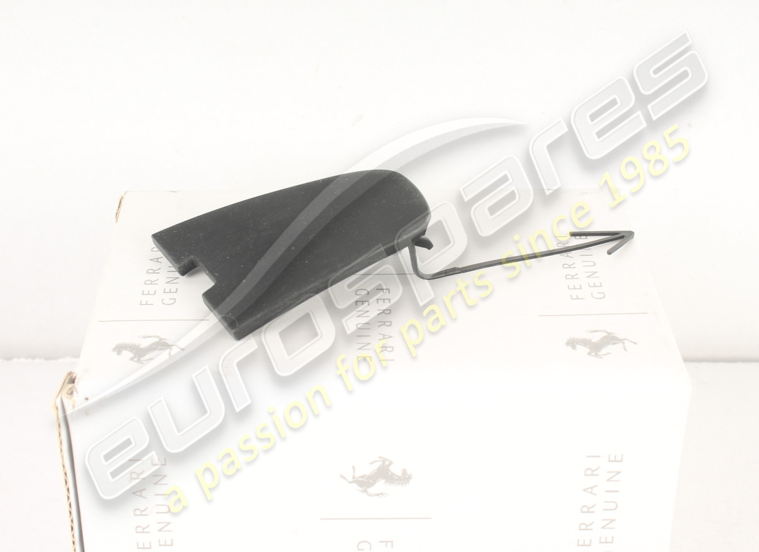NOUVEAU COUVERCLE DE CROCHET DE REMORQUAGE FERRARI. NUMÉRO DE PIÈCE 82131810 (3) nouveau couvercle de crochet de remorquage ferrari. numéro de pièce 82131810 (3)