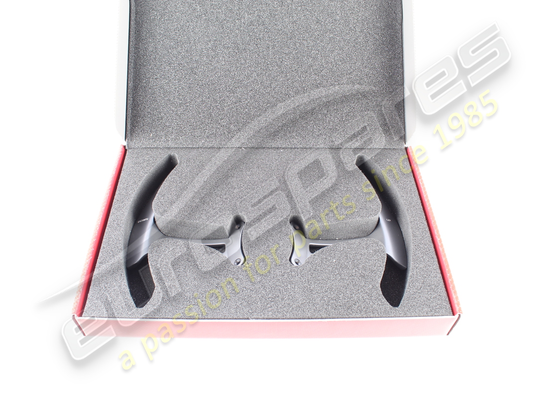 ENSEMBLE DE PALETTE DE LEVIER FERRARI UTILISÉ. NUMÉRO DE PIÈCE 263763 (3) ensemble de palette de levier ferrari utilisé. numéro de pièce 263763 (3)