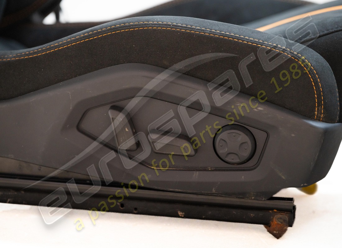 utilisé lamborghini paire de confort des places. numéro de pièce 4t0882011bw (10)