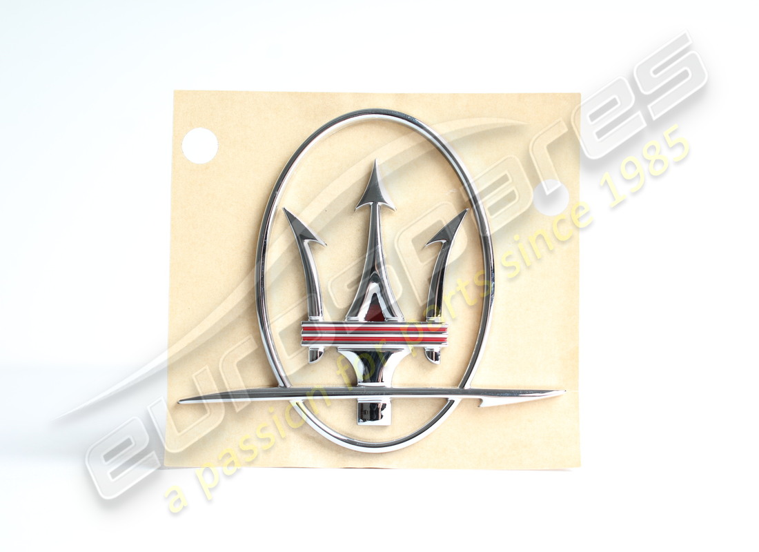 nouvelle version sport de l'emblème du trident droit maserati. numéro de pièce 89095500 (1)