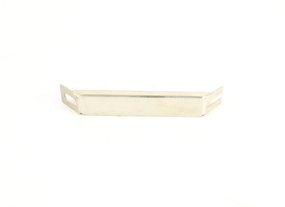 nouveau support ferrari. numéro de pièce 61973000 (1)
