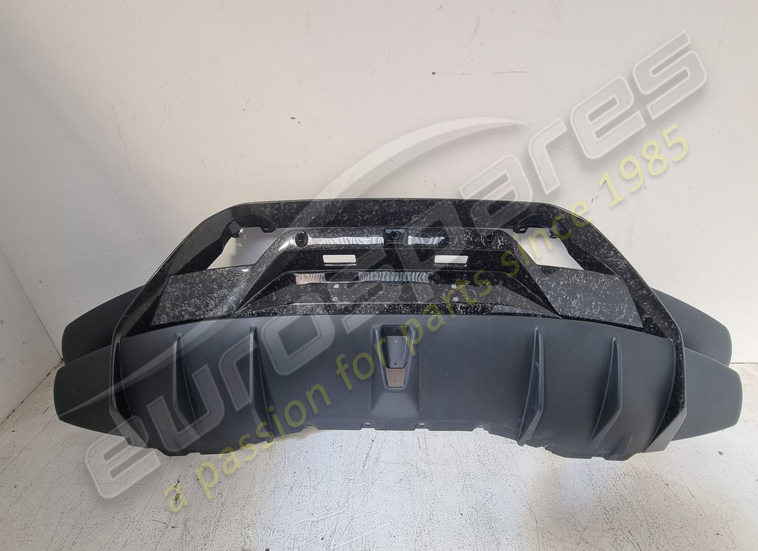 nouveau pare-choc arrière oe en carbone (modèle caméra et capteur de stationnement). numéro de pièce 4t0807155b (1)