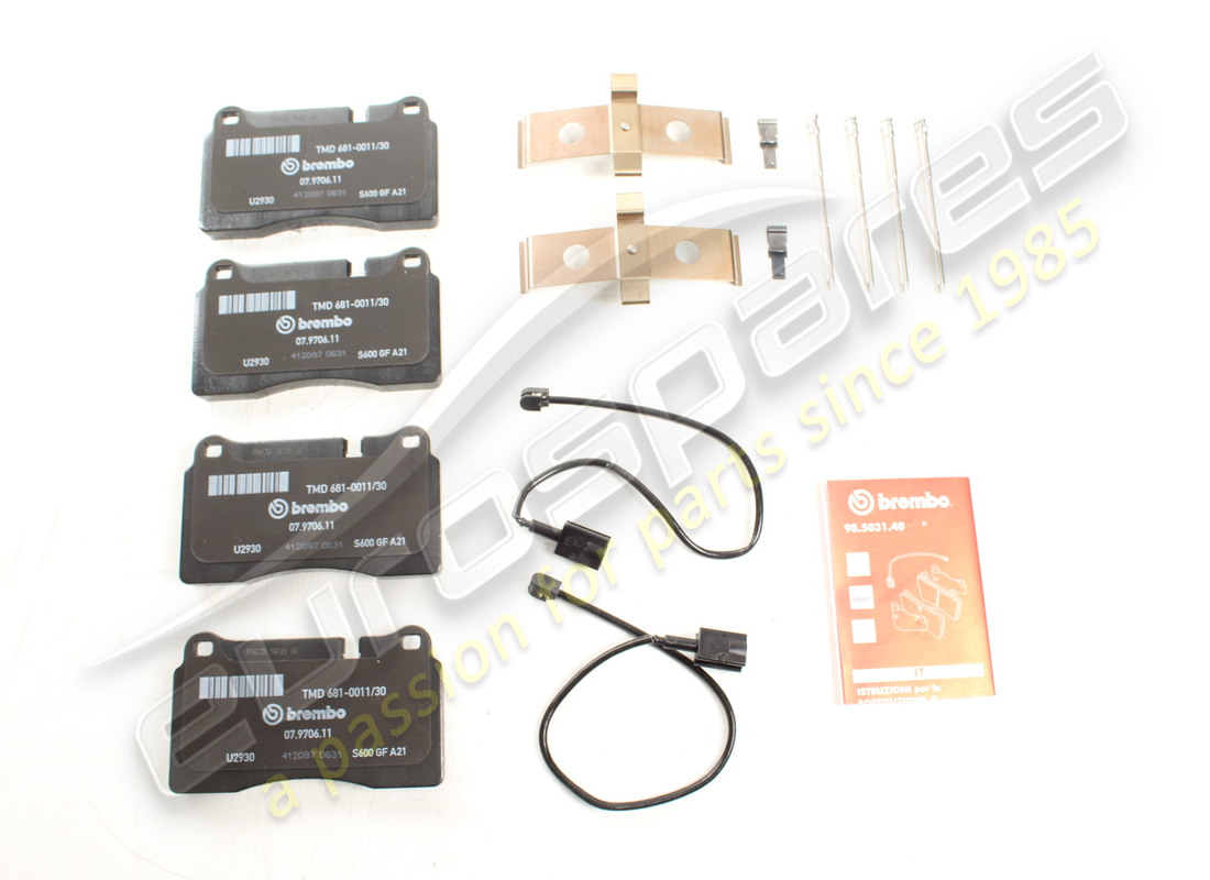 nouveau jeu de plaquettes arrière maserati. numéro de pièce 673010324 (1)