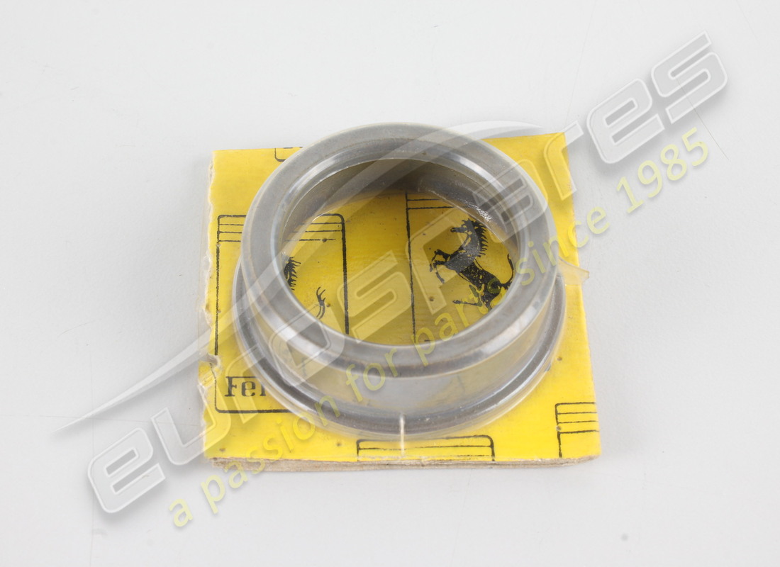 nouveau siège ferrari. numéro de pièce 523601 (1)