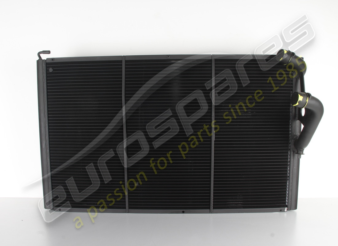 nouveau radiateur à eau ferrari. numéro de pièce 227454 (2)
