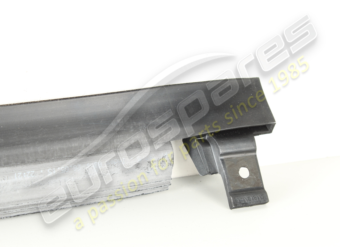 nouveau joint ferrari gauche pour porte. référence 65164500 (2)