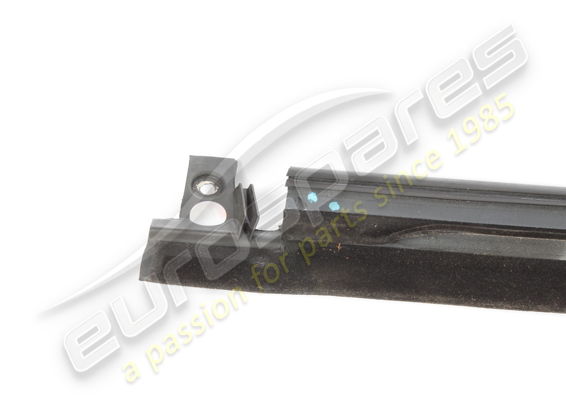 joint droit ferrari utilisé pour porte. numéro de pièce 65164400 (4)