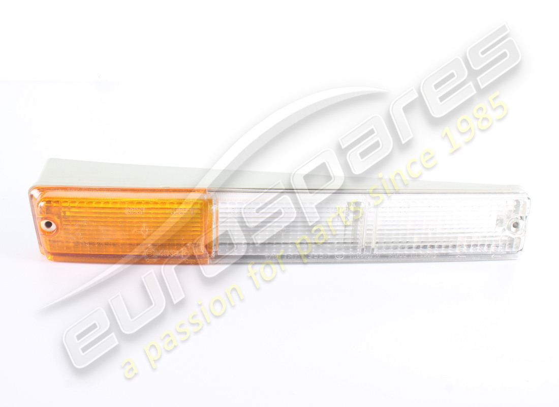 nouvelle lentille avant droite ferrari (blanc/orange). référence 61942500 (1)