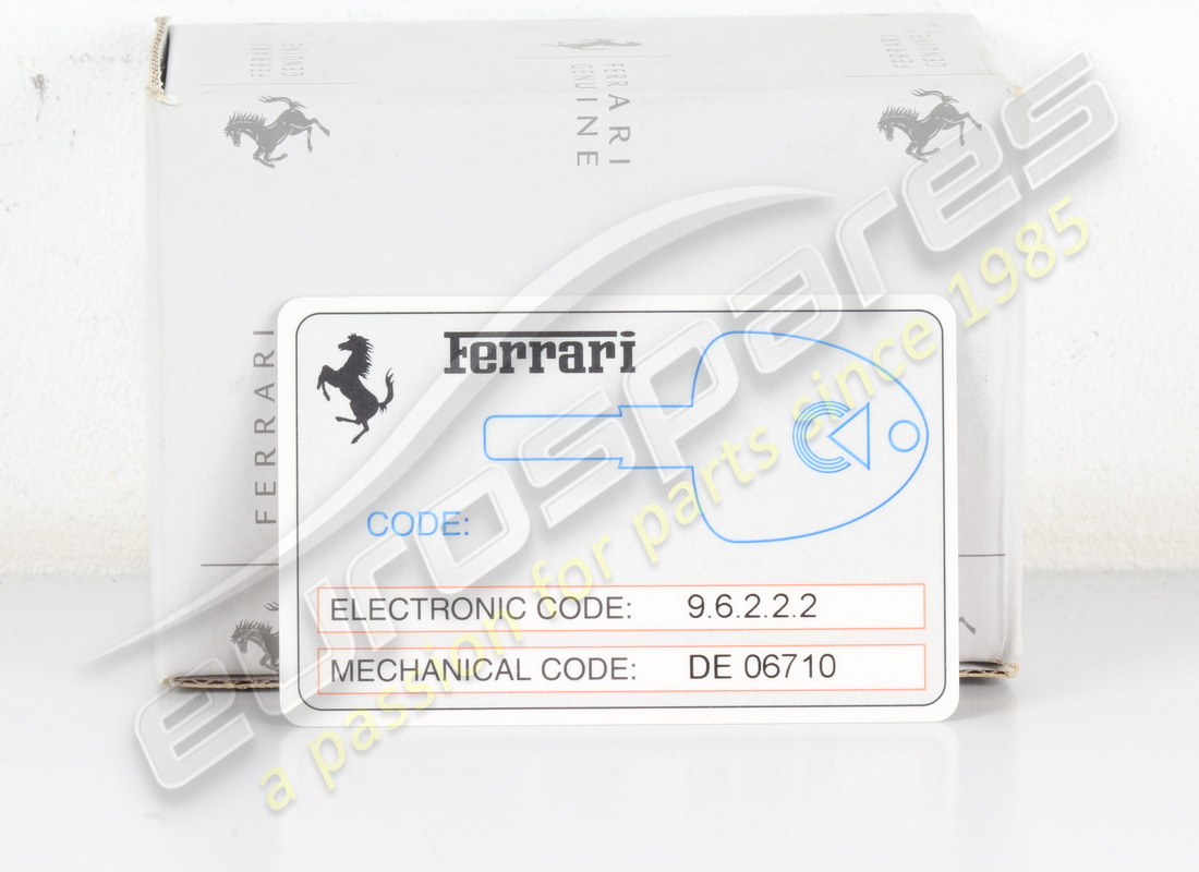 nouvelle carte de code ferrari. numéro de pièce 153603 (1)