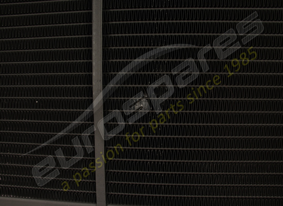 nouveau radiateur à eau ferrari. numéro de pièce 227454 (4)