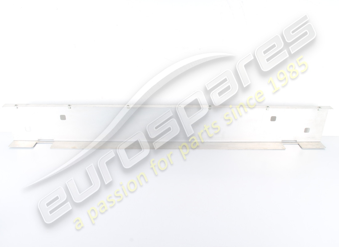 NOUVELLE TRAVERSE ARRIÈRE FERRARI. NUMÉRO DE PIÈCE 985205754 (1) nouvelle traverse arrière ferrari. numéro de pièce 985205754 (1)