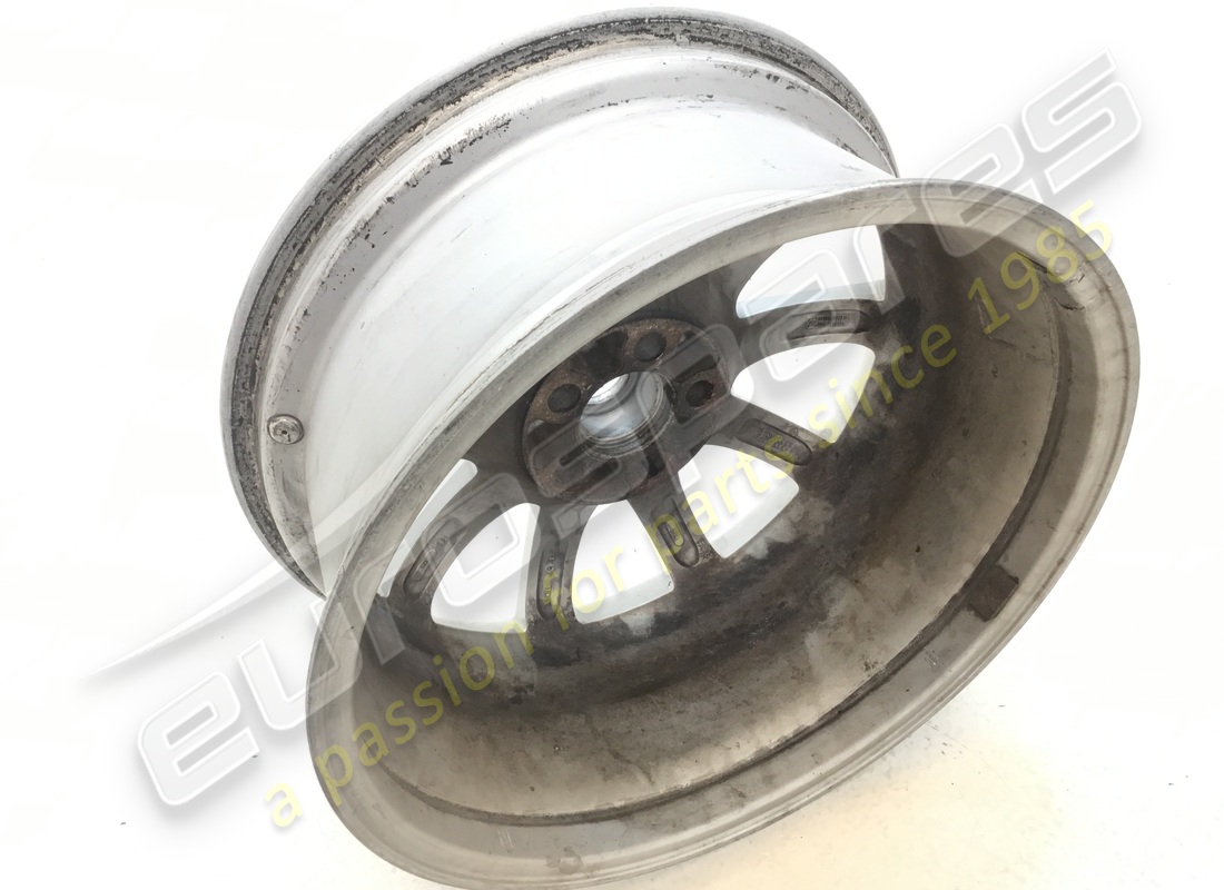 jante de roue avant d'occasion maserati (8x18). numéro de pièce 387201378 (4)