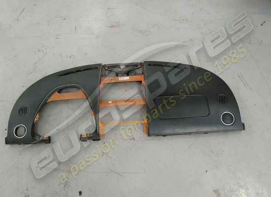 utilisé eurospares partie supérieure du dash . (livré avec l'unité airbag) pas de numéro de pièce airbag eap1384176
