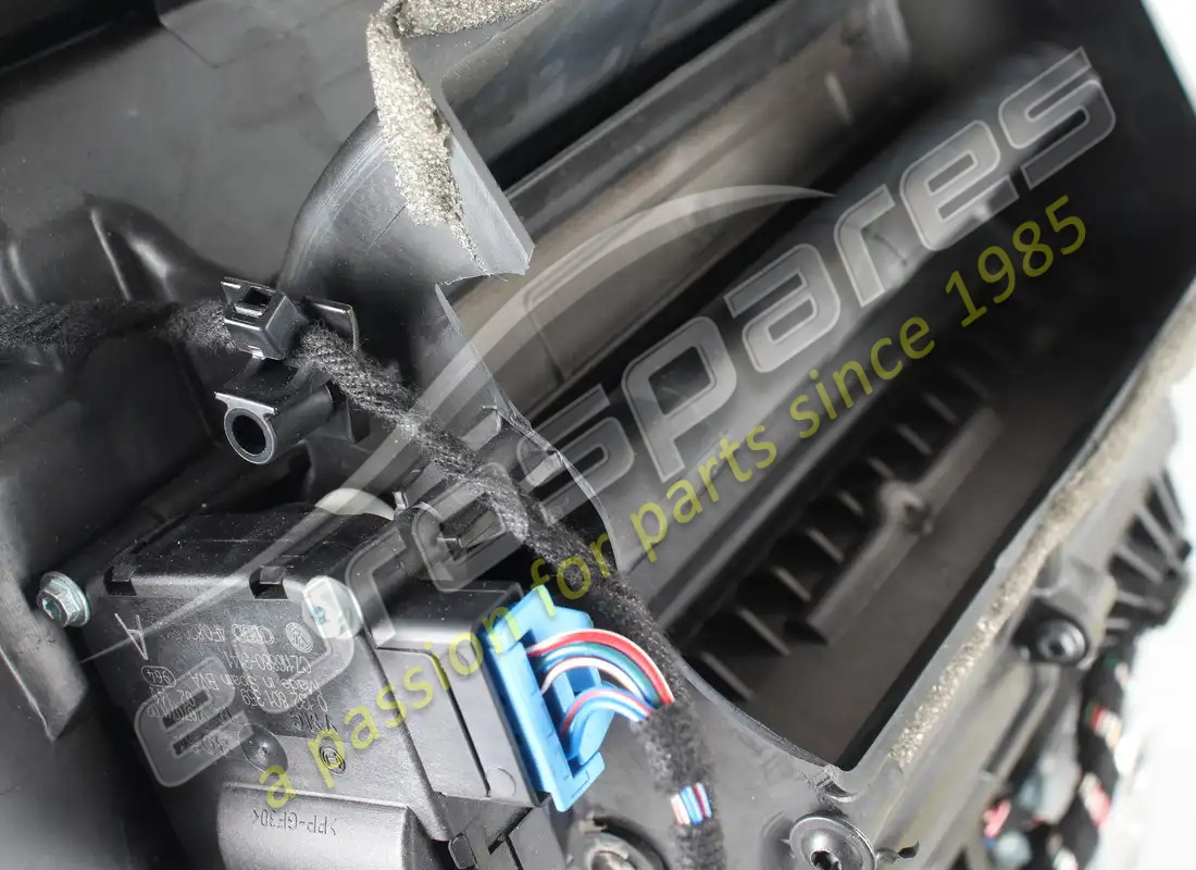 matrice de chauffage lamborghini endommagée. numéro de pièce 400820351c (6)