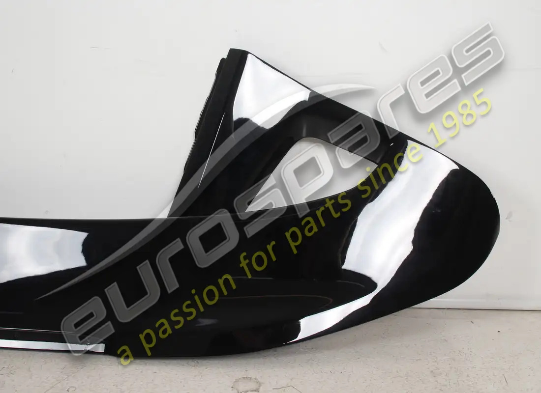 nouveau (autre) ferrari spoiler arrière complet. numéro de pièce 949122 (3)