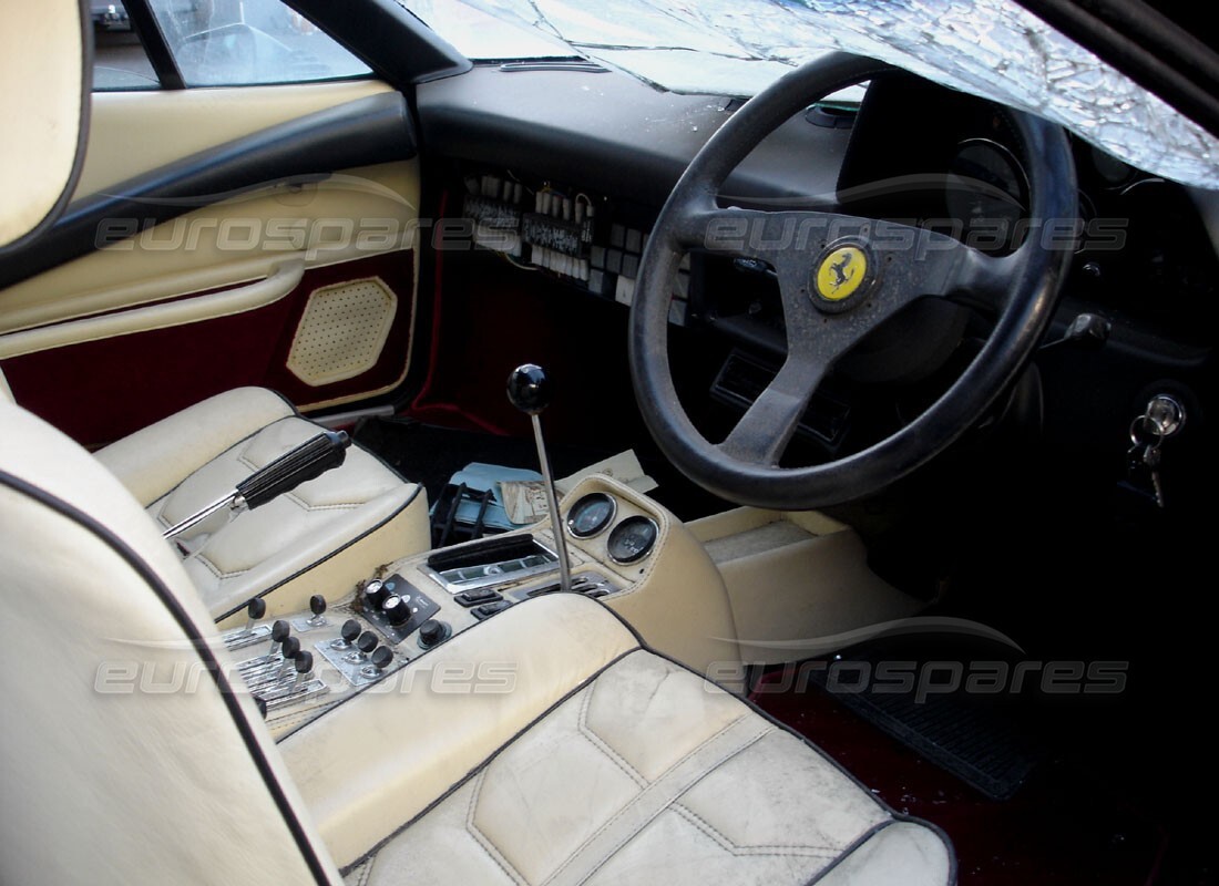 ferrari 308 quattrovalvole (1985) avec 29,151 miles, en préparation pour le démontage #2