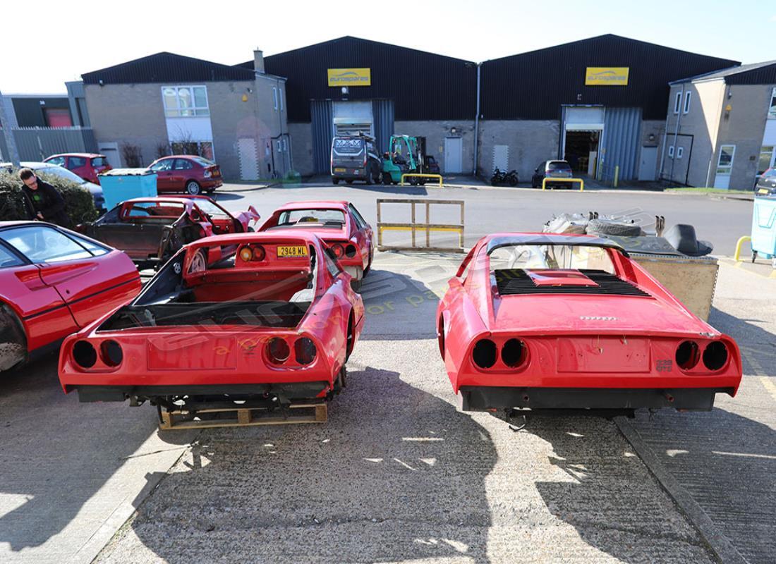 ferrari 328 (1988) avec n/a, en préparation pour le démontage #3