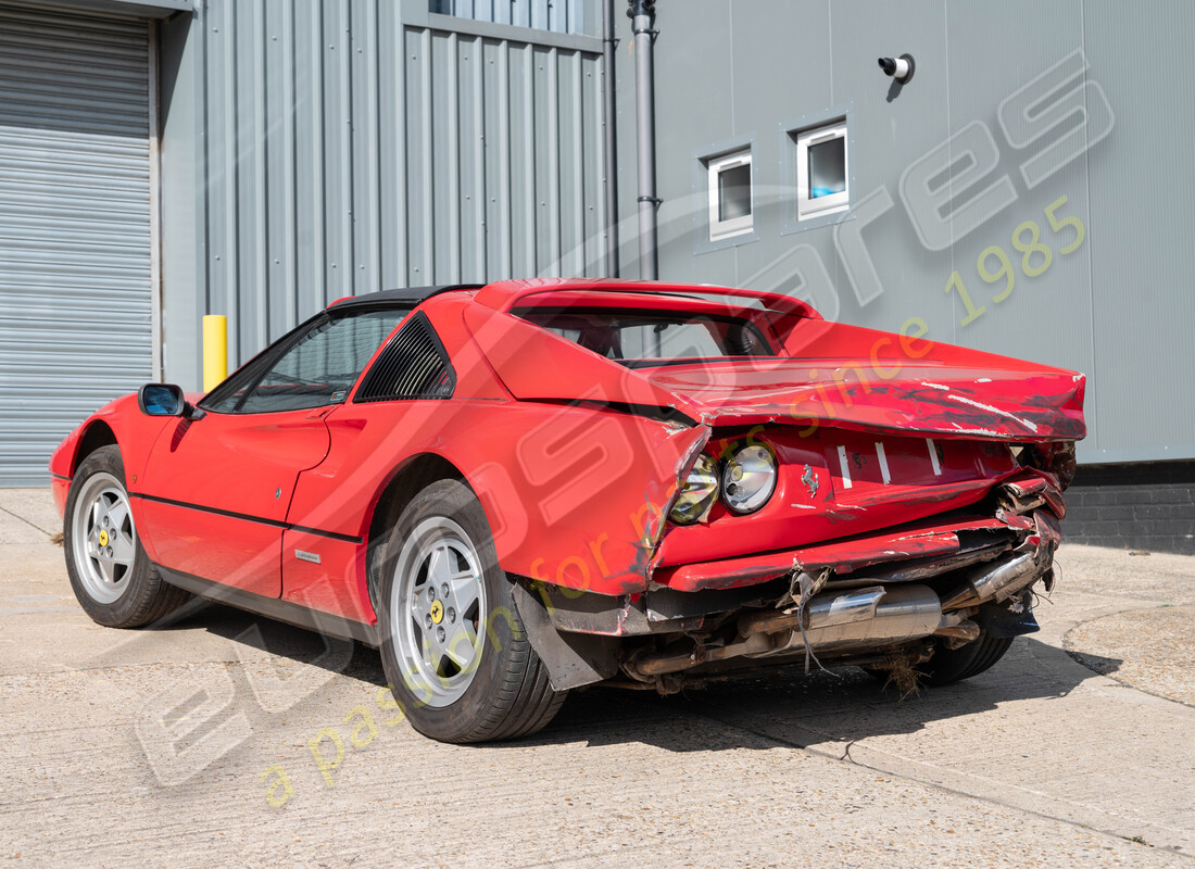 ferrari 328 (1988) en préparation pour le démantèlement #3